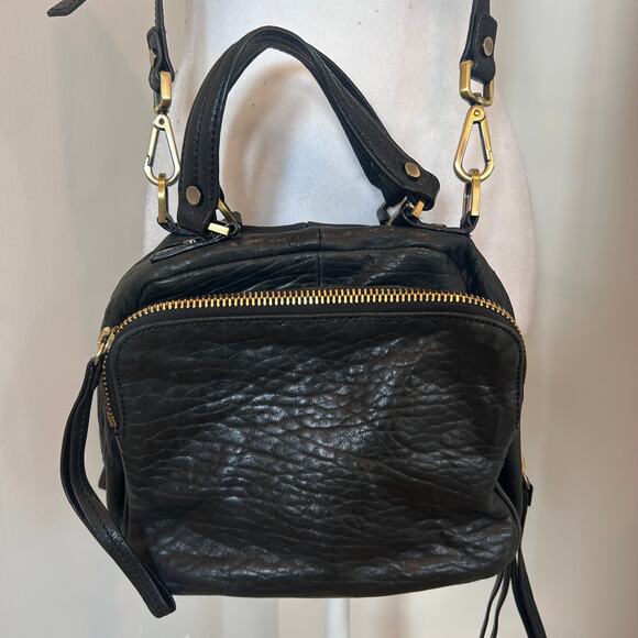 Kenneth Cole New York Black Pebbled Leather Crossbody Shoulder Bag - Picture 2 of 9